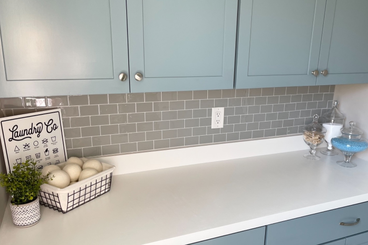 peel and stick grey subway tiles for home walls